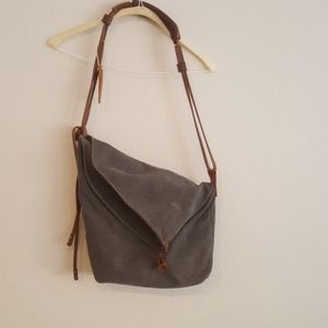 Crossbody fold over canvas messenger bag